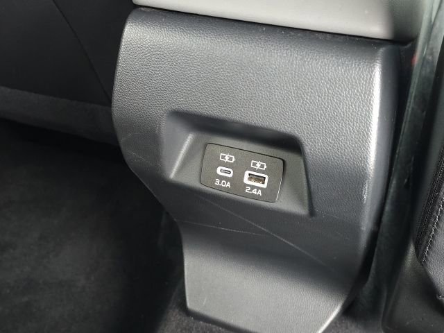 Used 2024 Subaru Crosstrek 2.0i Premium image 17