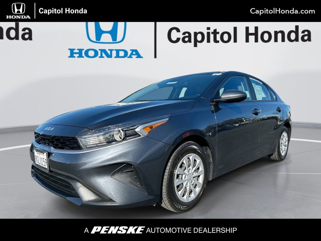 Used 2023 Kia Forte LX image 1