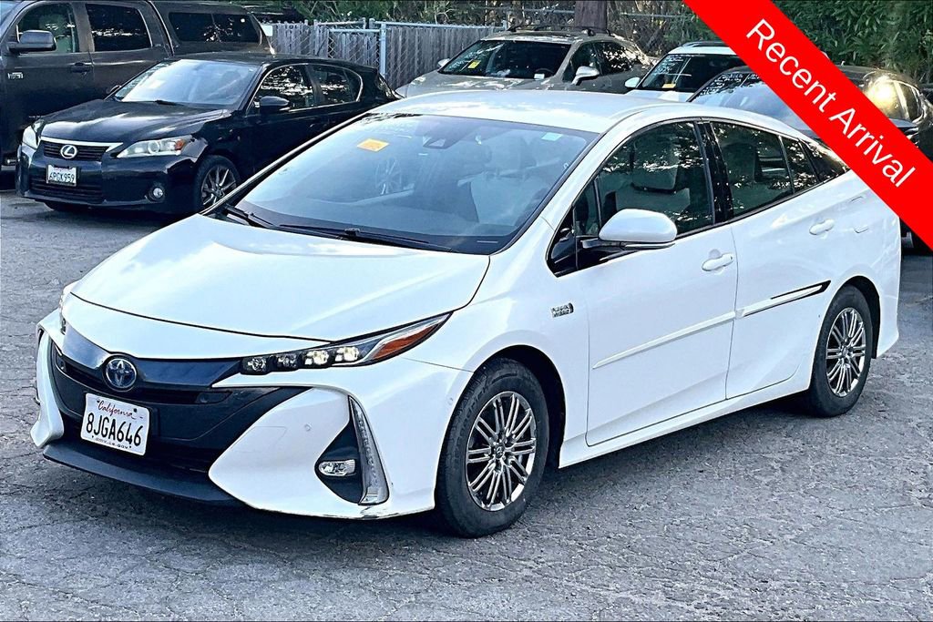 Used 2019 Toyota Prius Prime Advanced FWD image 3