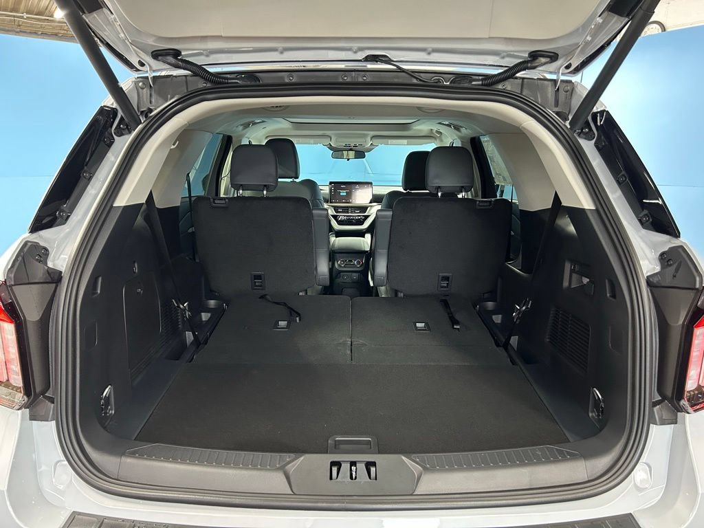 New 2026 Ford Explorer Active w/ Active Comfort Package AWD/4WD image 41