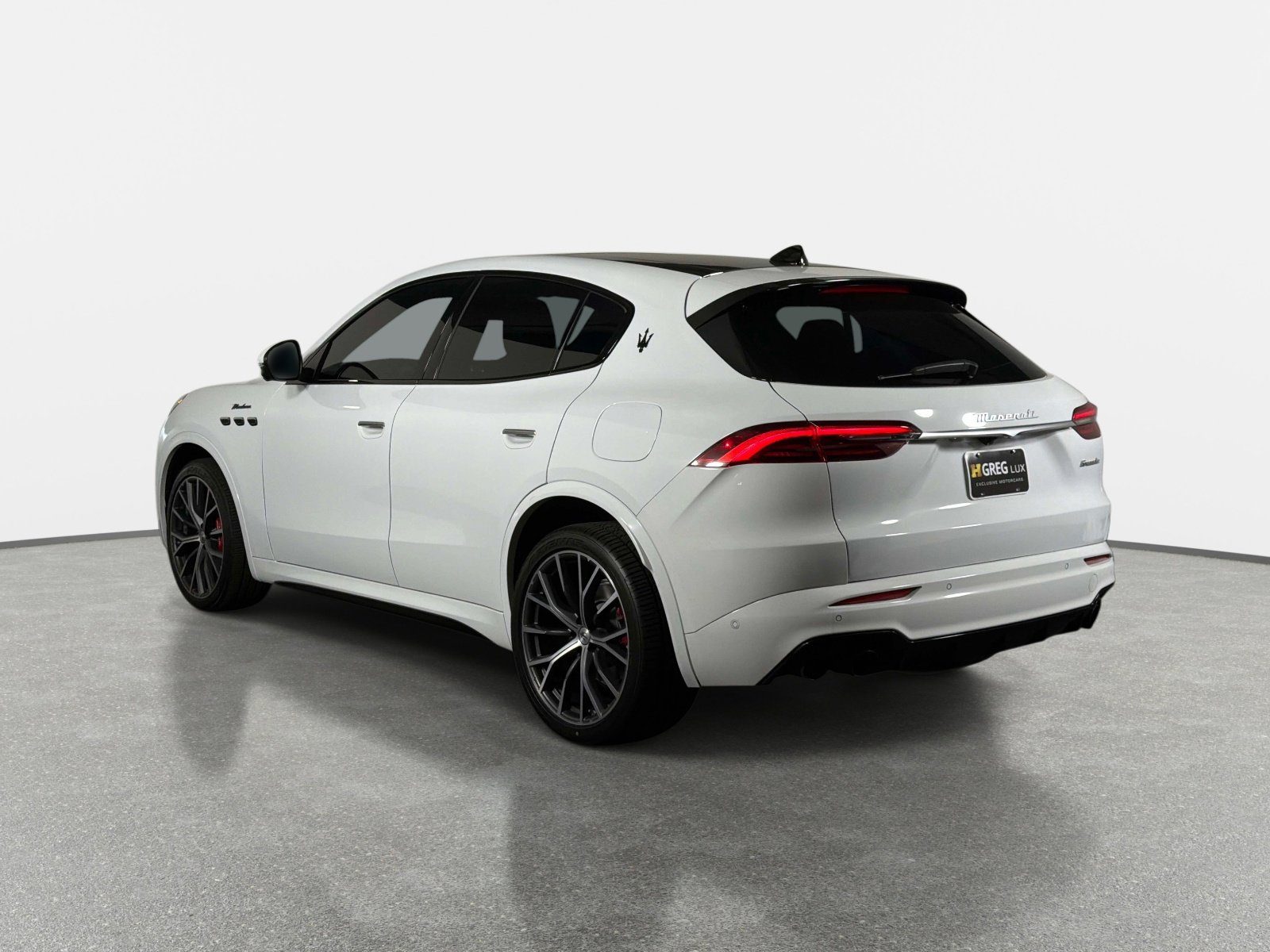 Used 2023 Maserati Grecale Modena AWD/4WD image 5