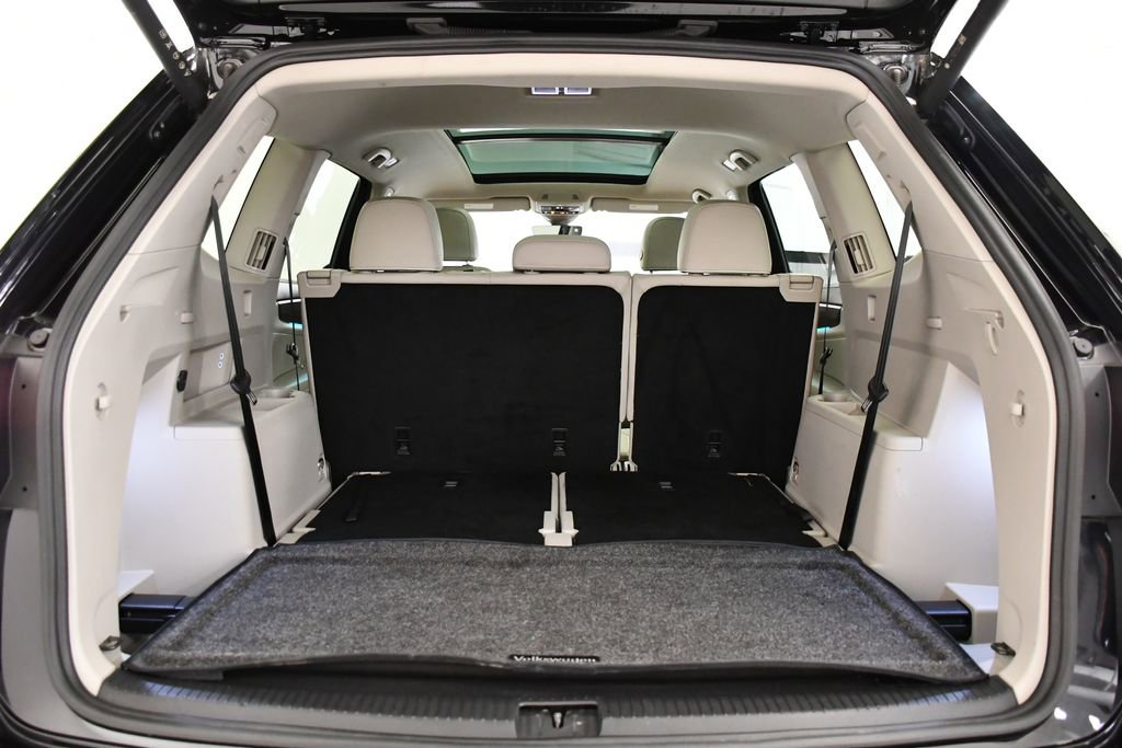 Used 2024 Volkswagen Atlas SEL Premium R-Line image 59