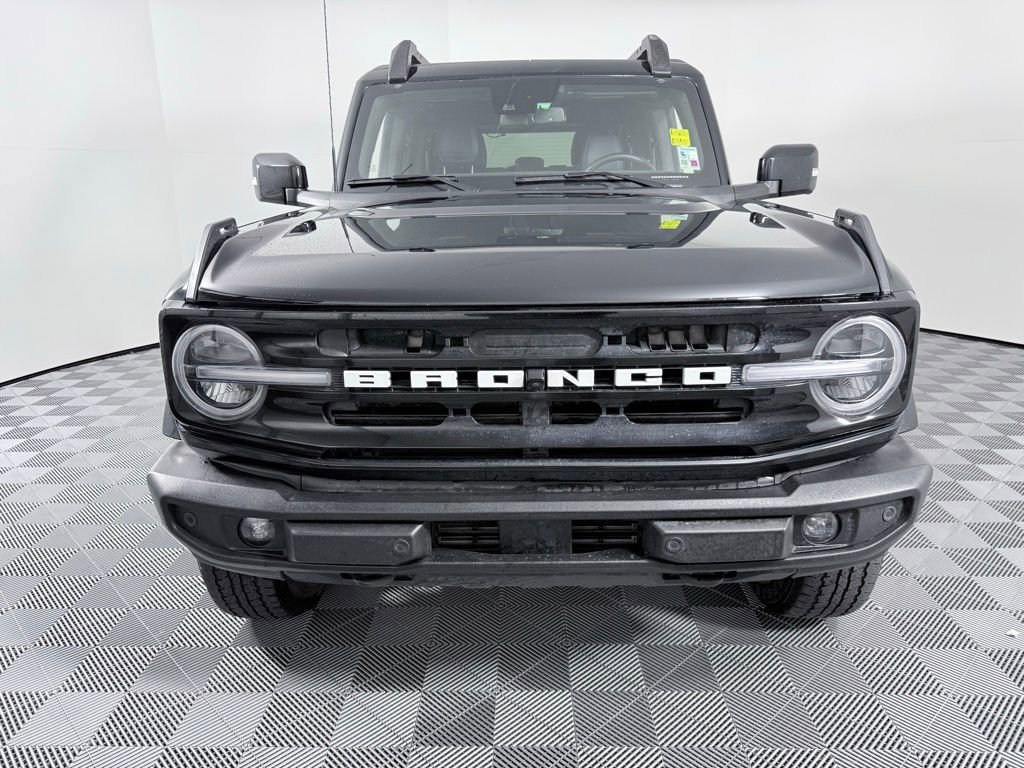 Used 2023 Ford Bronco Outer Banks image 3