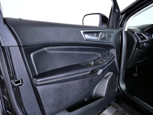 Certified 2024 Ford Edge Titanium AWD/4WD image 15