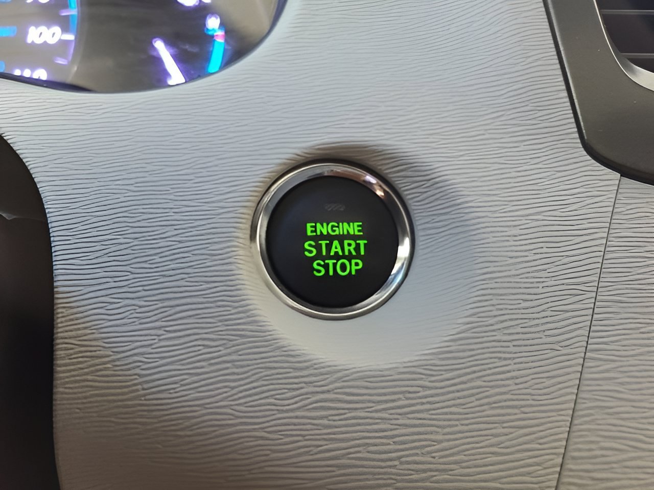 Used 2014 Toyota Sienna XLE w/ Entertainment Package FWD image 39