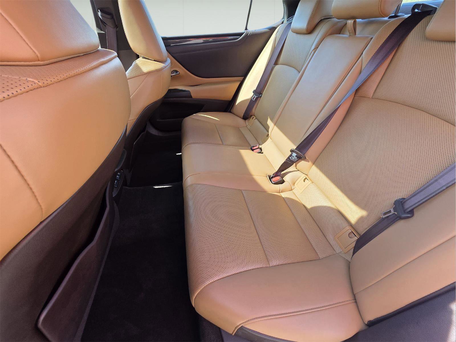 Used 2020 Lexus ES 350 image 12