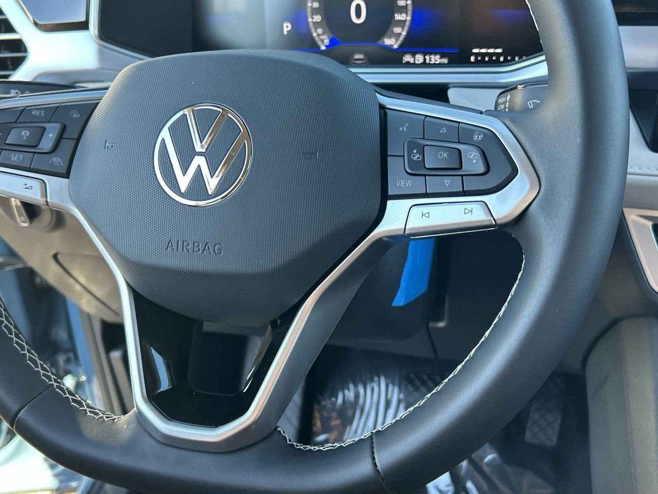 New 2026 Volkswagen Taos SE image 20