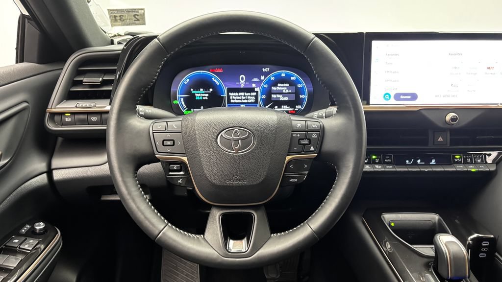 Used 2026 Toyota Crown AWD/4WD image 25