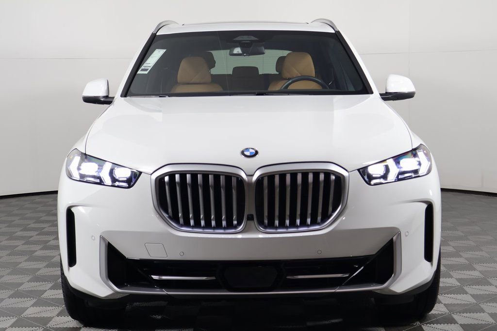 Used 2025 BMW X5 xDrive40i w/ Climate Comfort Package image 2
