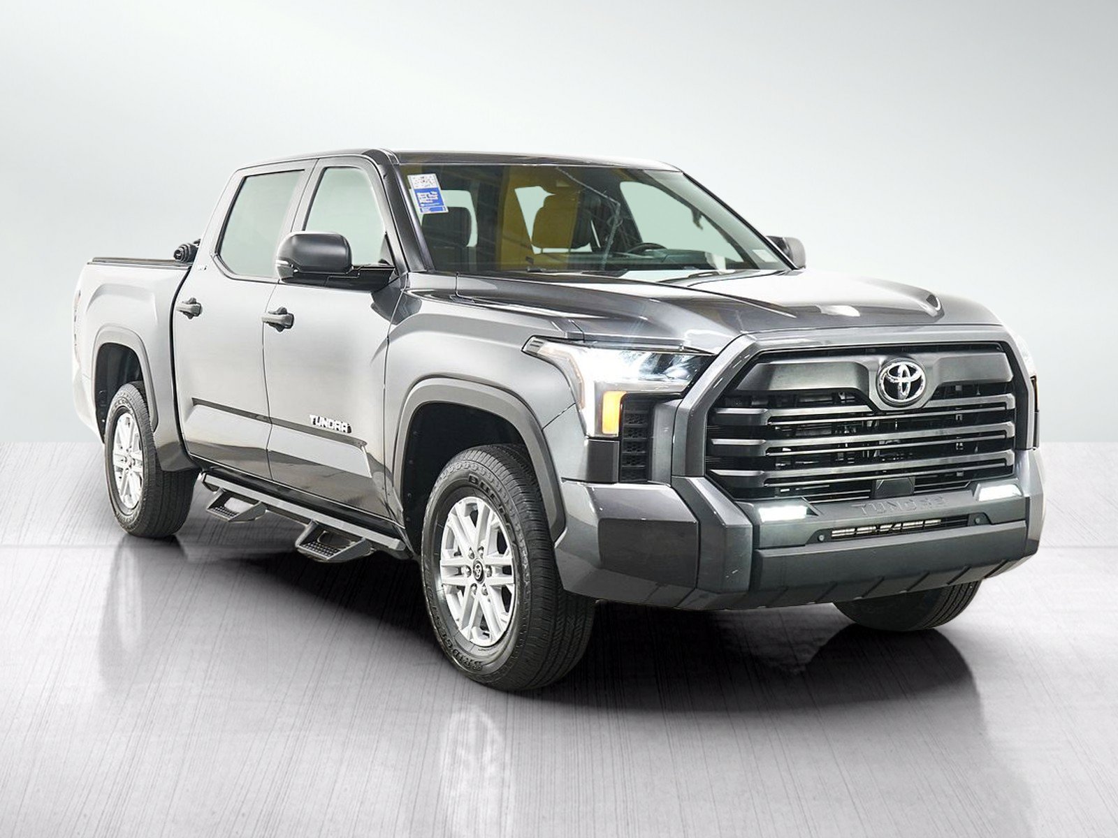 Used 2026 Toyota Tundra SR5 w/ SR5 Convenience Package AWD/4WD image 9