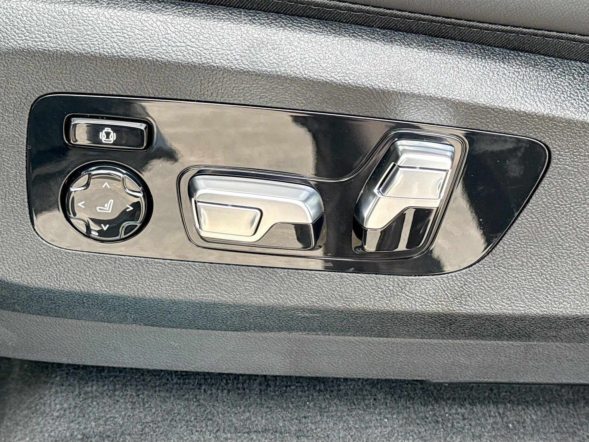 New 2027 BMW X7 M60i AWD/4WD image 26