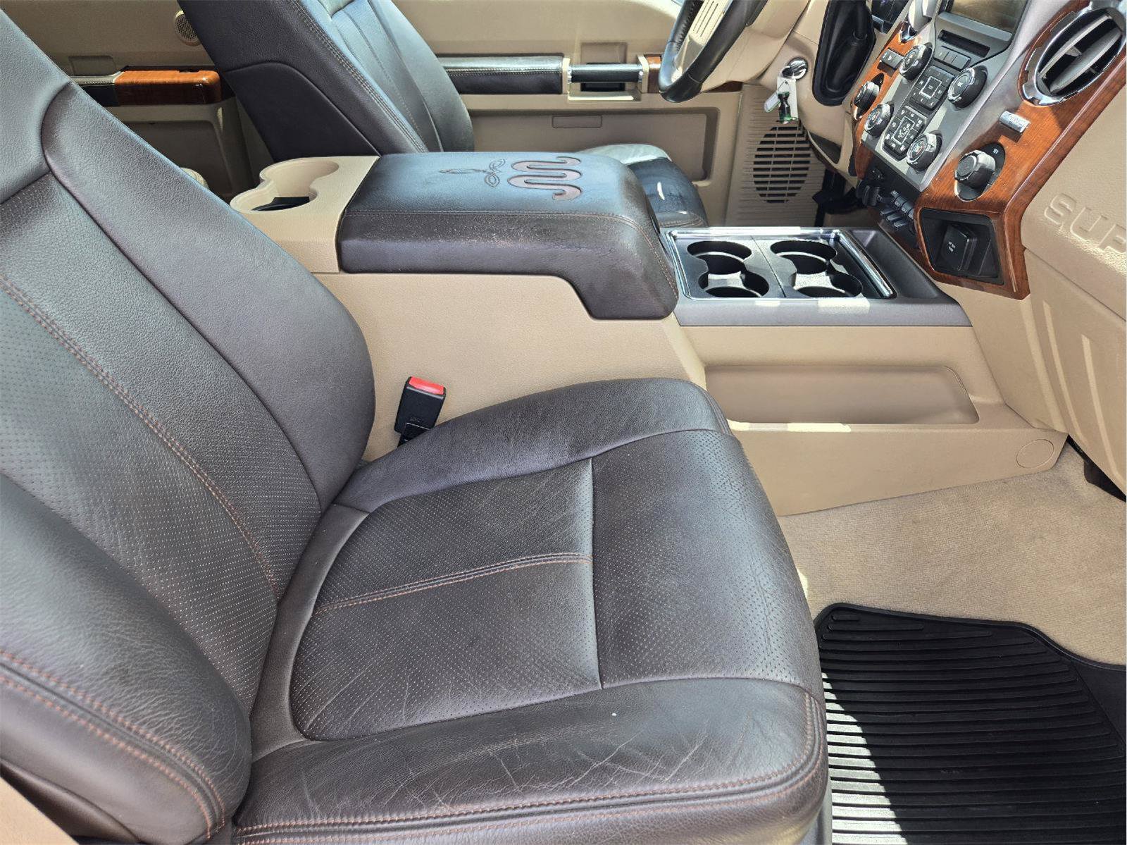 Used 2015 Ford F250 King Ranch w/ FX4 Off-Road Package AWD/4WD image 14