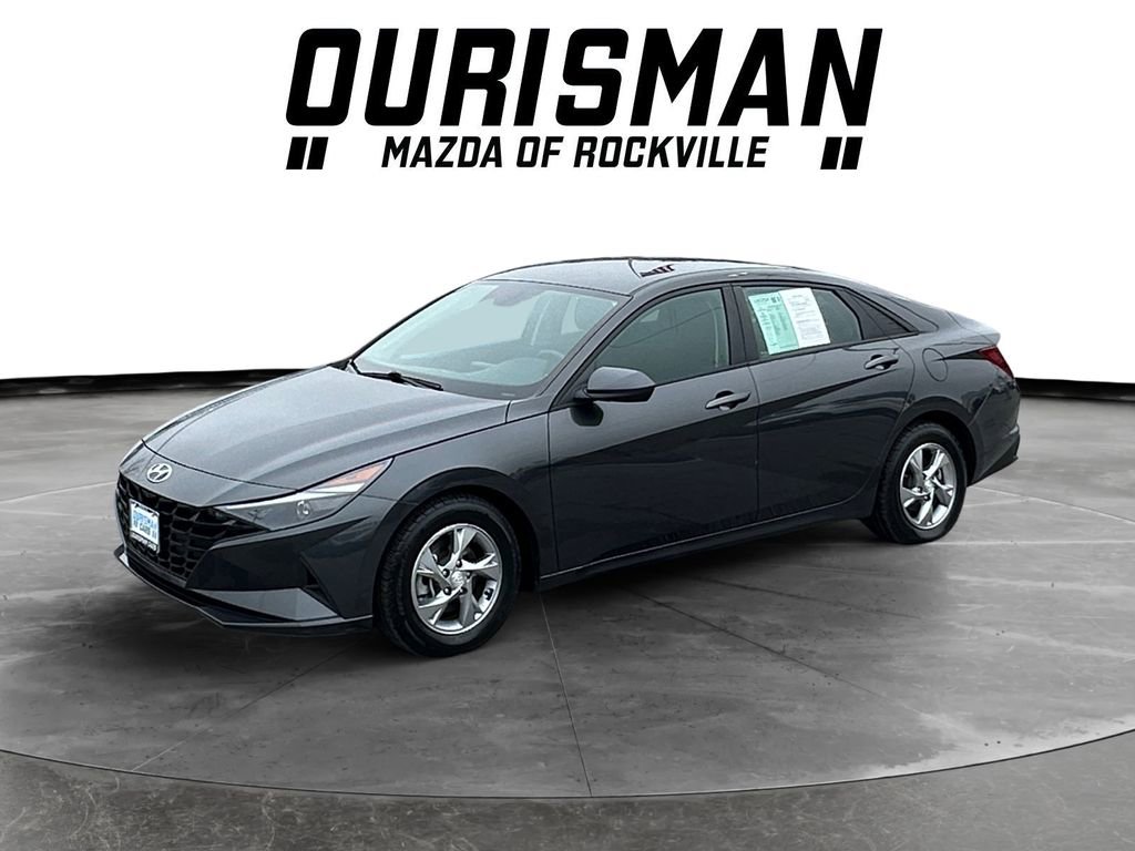 Used 2021 Hyundai Elantra SE FWD image 2