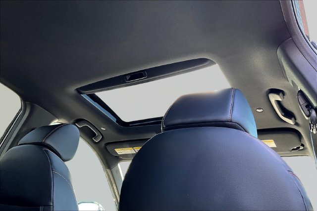 Used 2025 Honda CR-V Sport Touring image 28
