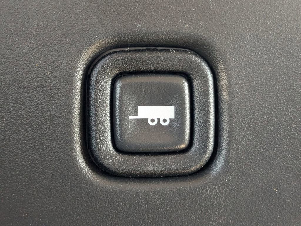 New 2025 Chevrolet Express 2500 w/ Driver Convenience Package image 21