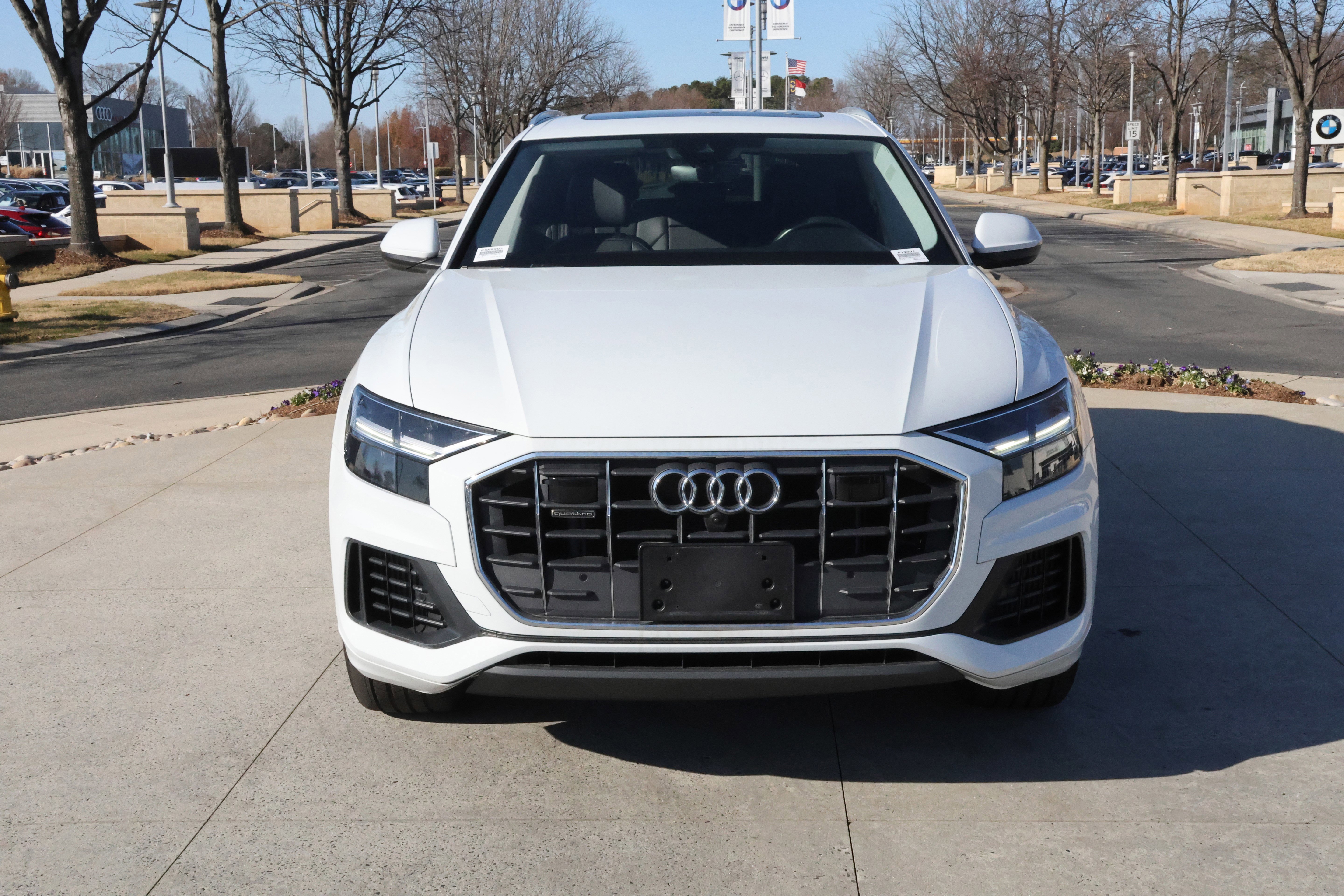 Used 2022 Audi Q8 Premium Plus image 3