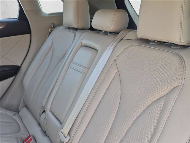 Used 2018 Lincoln MKC Reserve FWD image 15