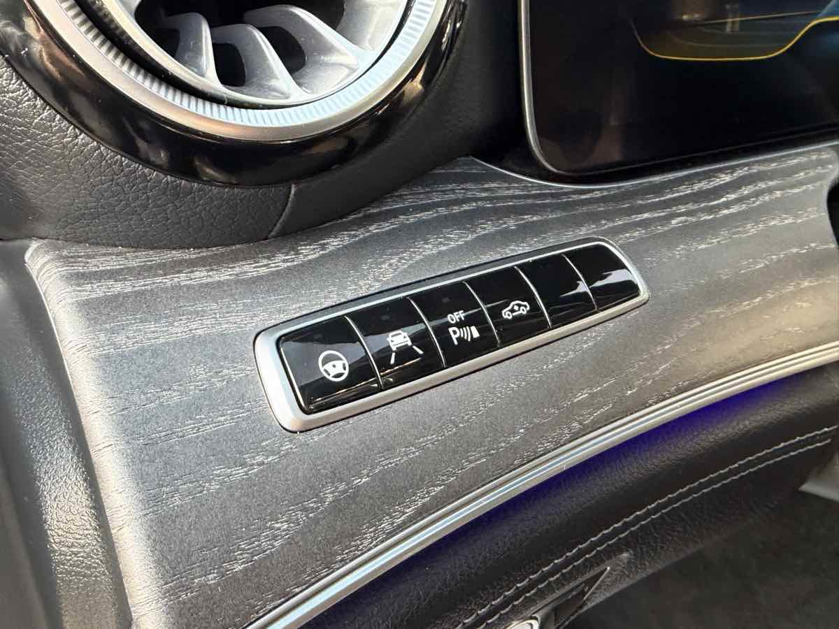 Used 2019 Mercedes-Benz AMG GT 63 image 19