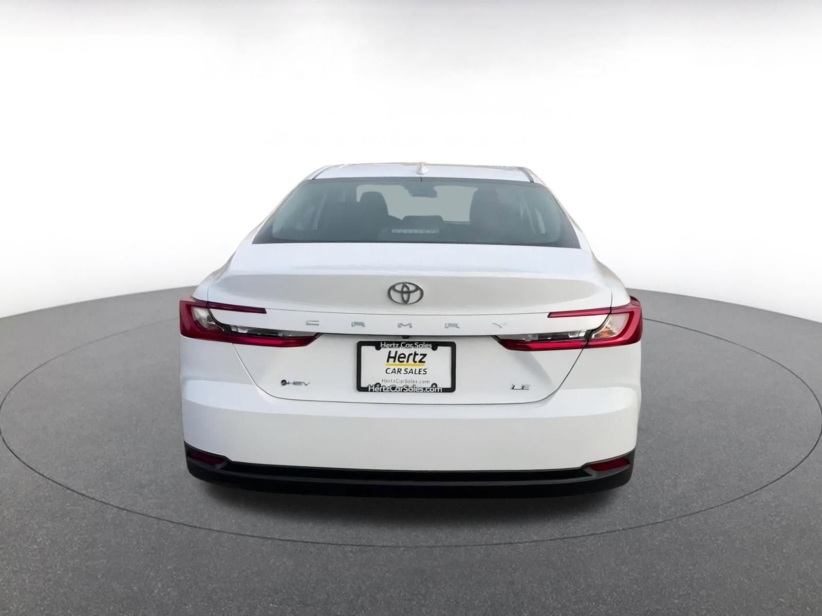 Used 2025 Toyota Camry LE image 12