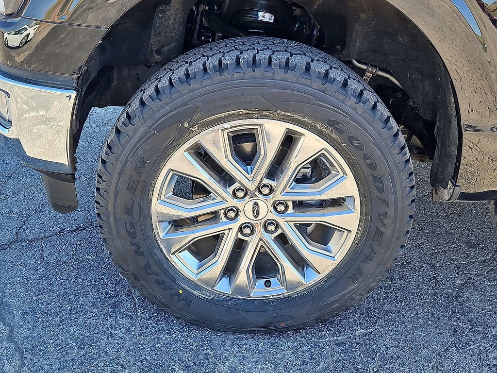 Used 2024 Ford F150 Lariat w/ FX4 Off-Road Package image 13