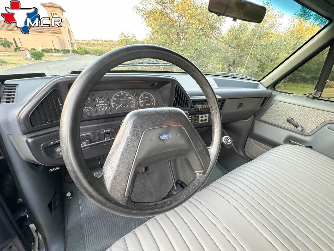 Used 1989 Ford F250 XL 2dr 4WD Standard Cab LB image 34