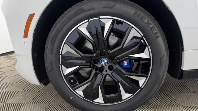 New 2026 BMW iX xDrive45 w/ M Sport Package image 23
