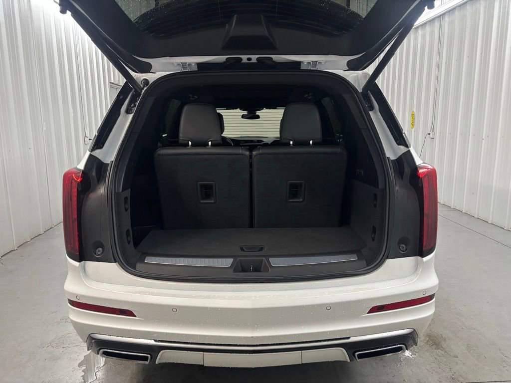 Certified 2025 Cadillac XT6 Premium Luxury image 23