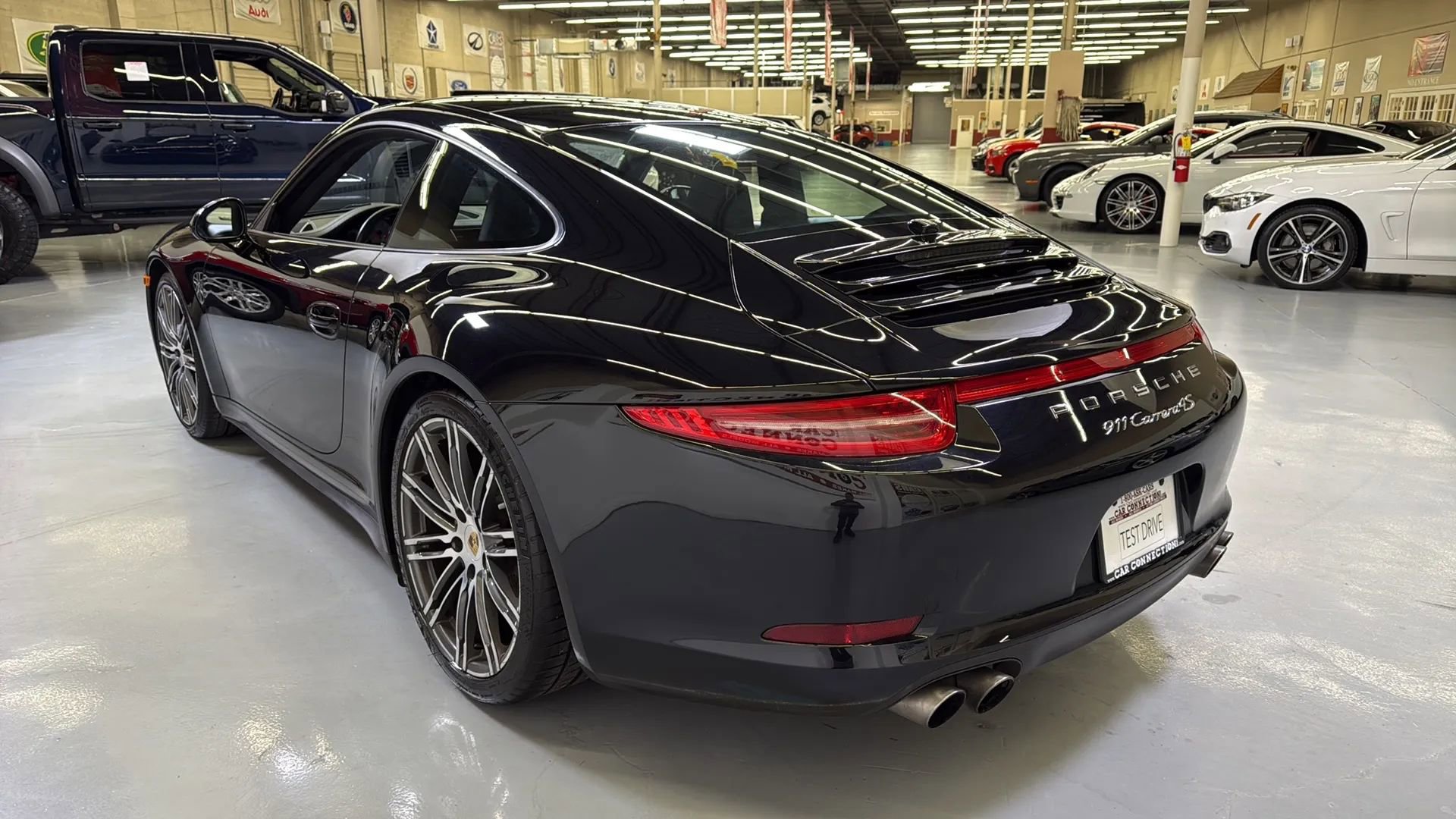 Used 2015 Porsche 911 Carrera 4S AWD/4WD image 6