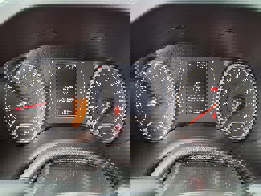 Used 2018 Jeep Renegade Latitude image 19