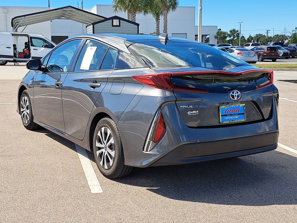 Used 2022 Toyota Prius Prime LE image 4