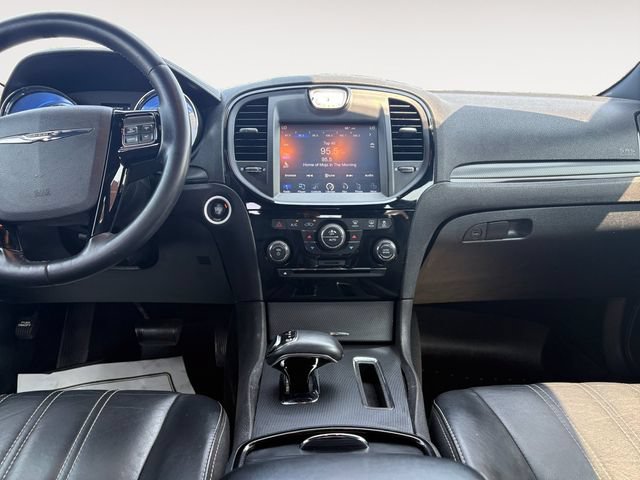 Used 2014 Chrysler 300 S RWD image 11