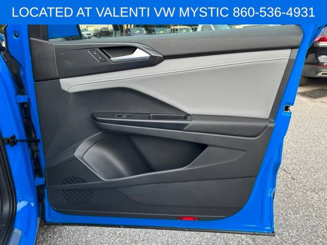 Certified 2023 Volkswagen Taos SEL AWD/4WD image 30