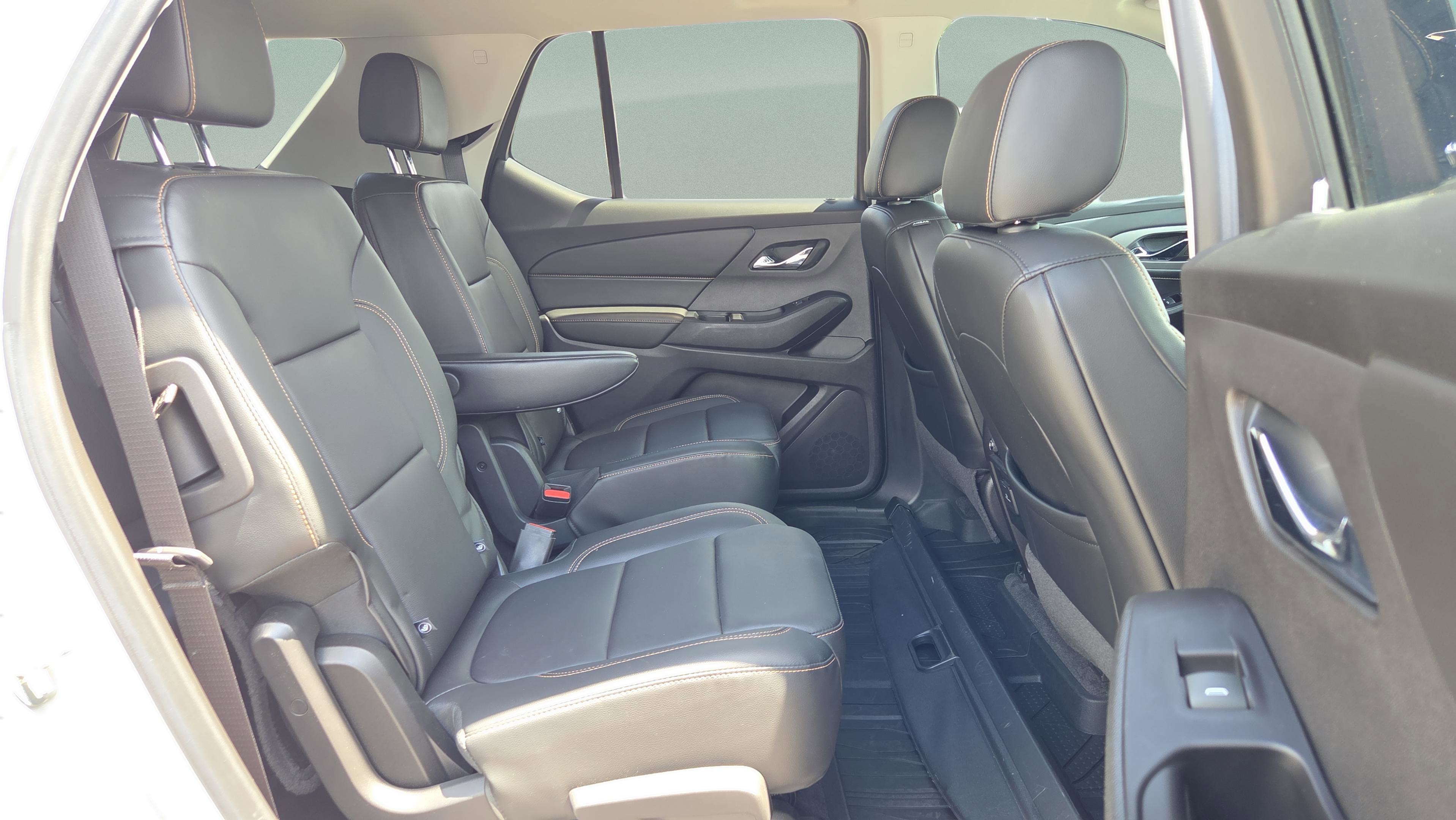 Used 2019 Chevrolet Traverse RS w/ LPO, 'HIT The Road' Package image 20