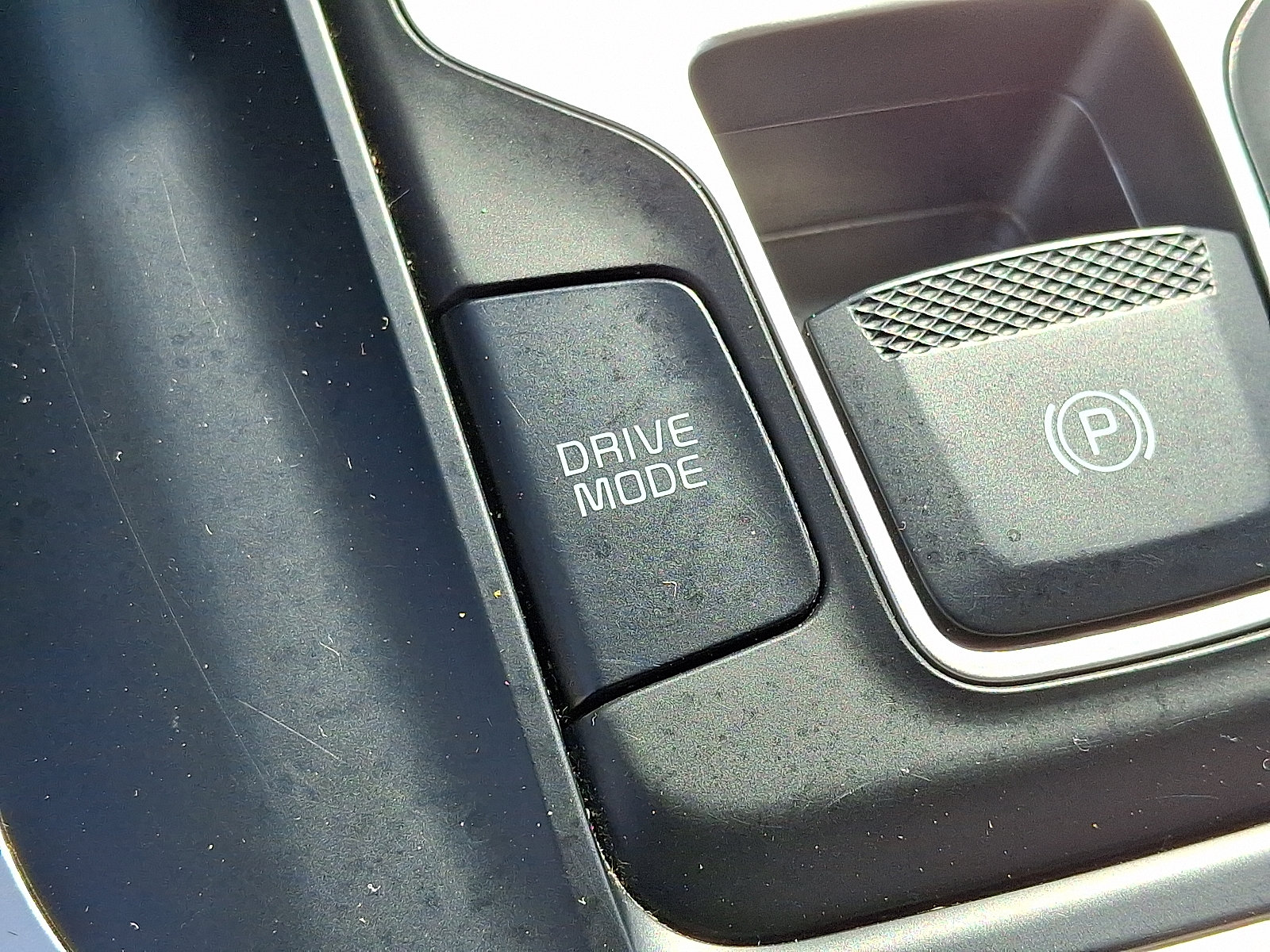 Certified 2024 Kia Carnival LX FWD image 23