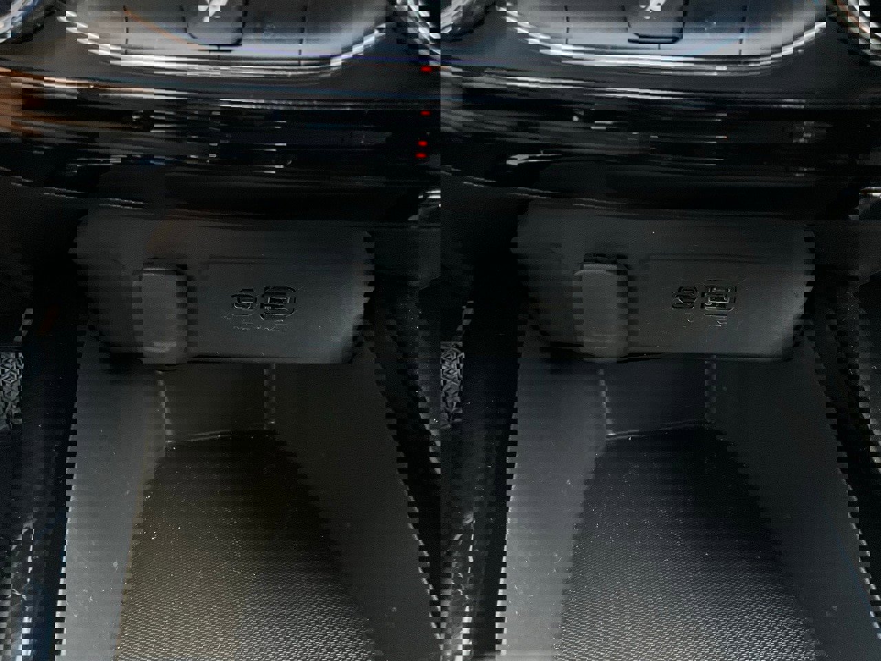 Used 2025 Chevrolet Trax LT image 23