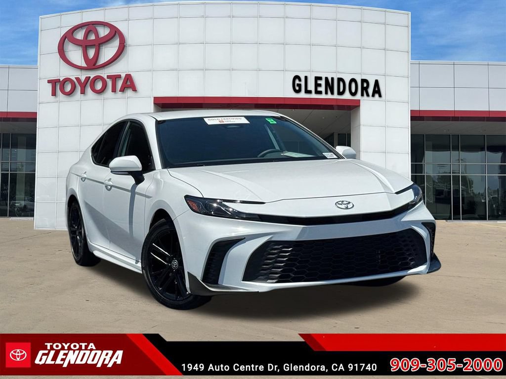 Certified 2025 Toyota Camry SE FWD image 2