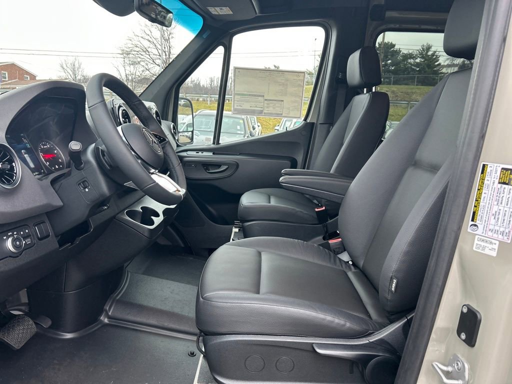 New 2026 Mercedes-Benz Sprinter 2500 image 9