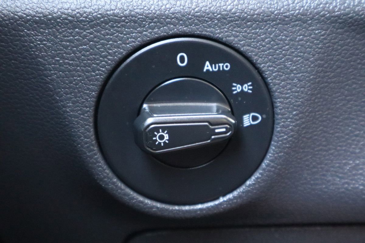 Used 2019 Volkswagen Jetta S FWD image 28