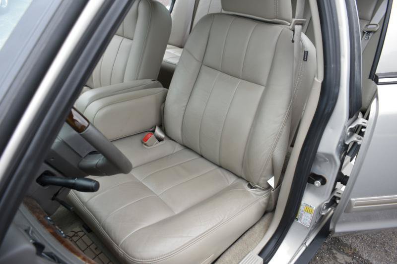 Used 2010 Mercury Grand Marquis LS RWD image 20