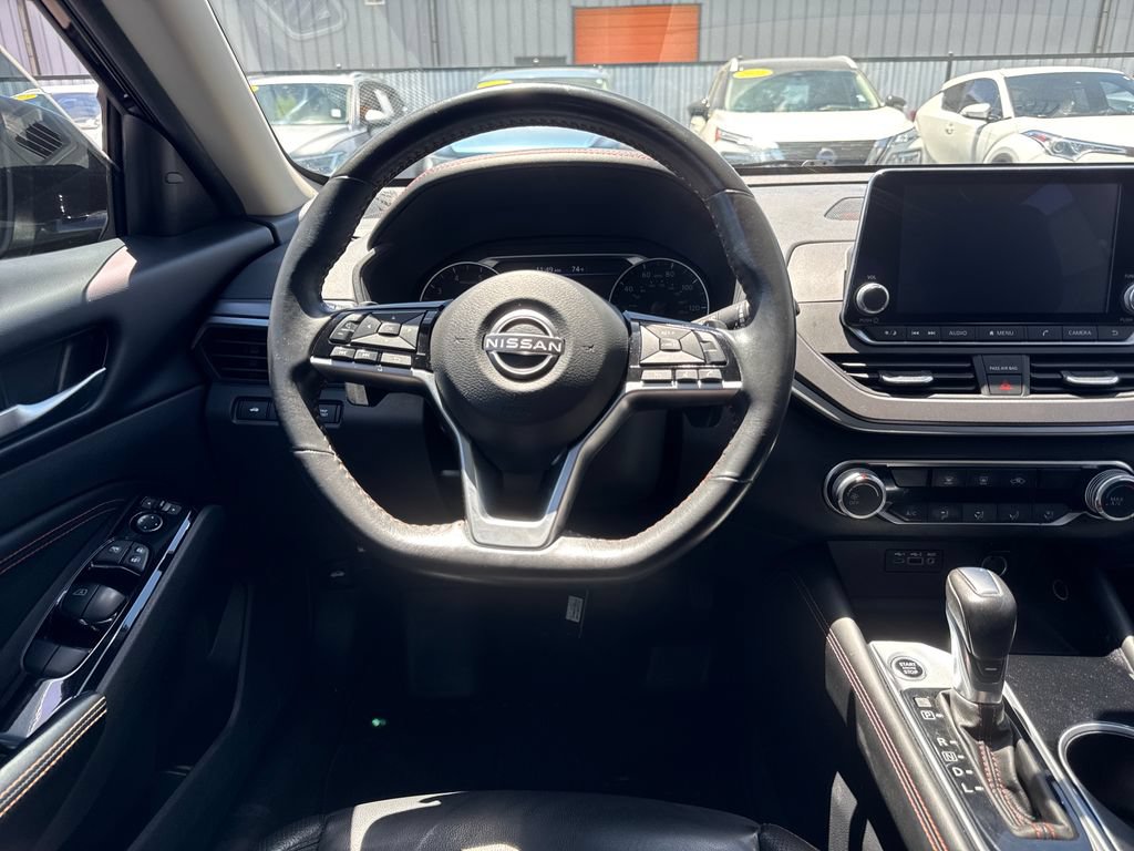 Used 2023 Nissan Altima 2.5 SR AWD/4WD image 13