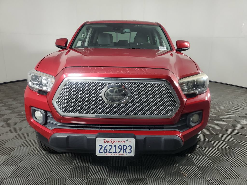 Used 2018 Toyota Tacoma SR5 RWD image 9