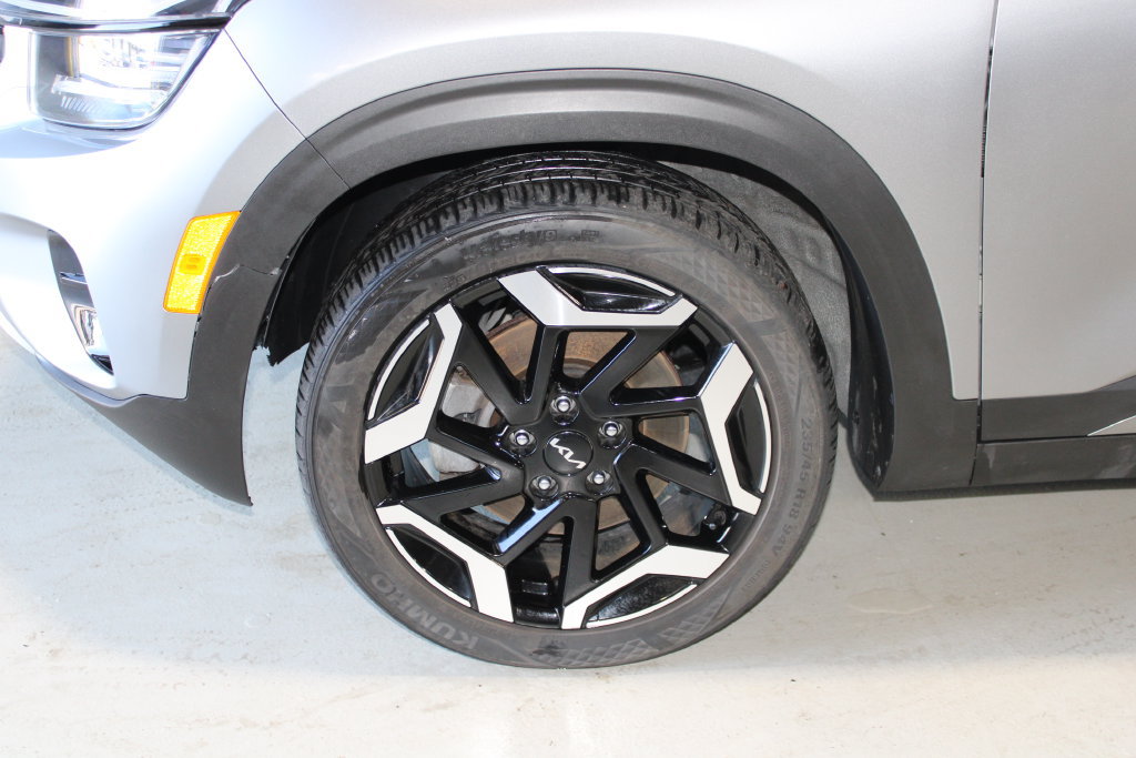 Used 2024 Kia Seltos SX AWD/4WD image 4