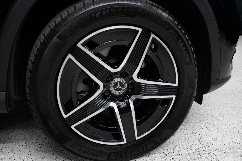 Certified 2026 Mercedes-Benz GLC 300 4MATIC image 11