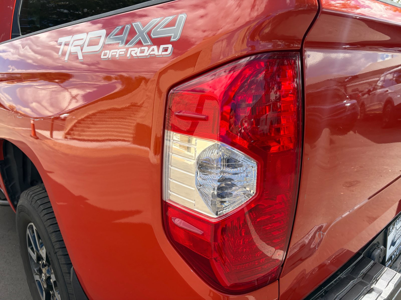 Used 2016 Toyota Tundra SR5 w/ TRD Off Road Package AWD/4WD image 28