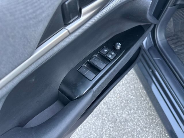 Used 2025 Toyota Camry LE image 11