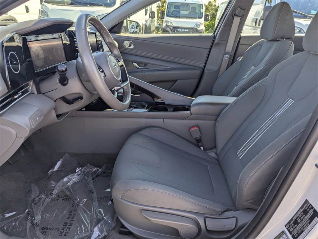 Used 2021 Hyundai Elantra SEL w/ Convenience Package image 21