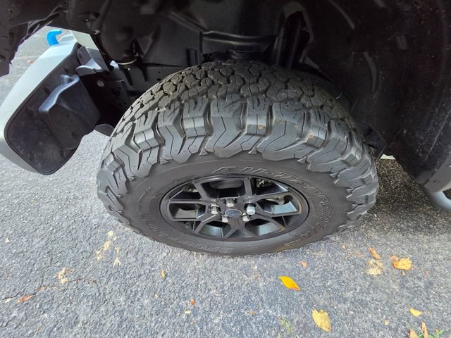 Used 2024 Jeep Wrangler Unlimited AWD/4WD image 31