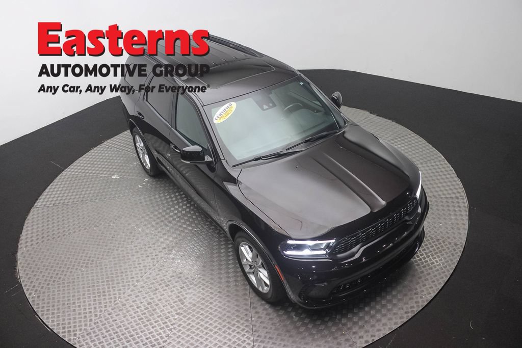 Used 2024 Dodge Durango GT RWD image 3