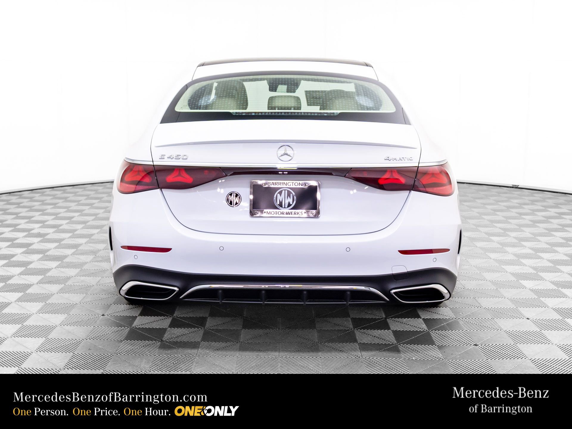 New 2026 Mercedes-Benz E 450 4MATIC Sedan image 4