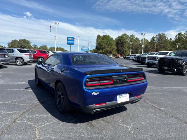 Used 2021 Dodge Challenger R/T w/ Blacktop Package image 5